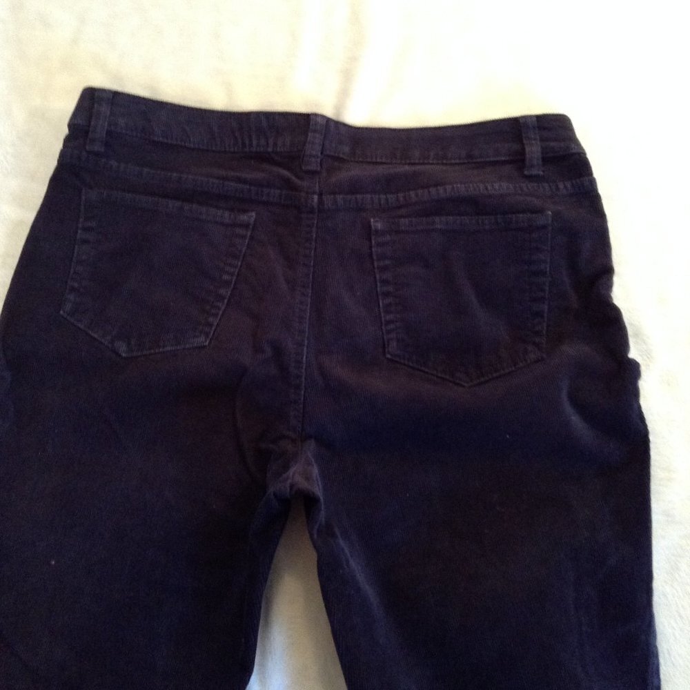 St. John's Bay corduroy with elastic waist 13-14 - Picture 4 of 4